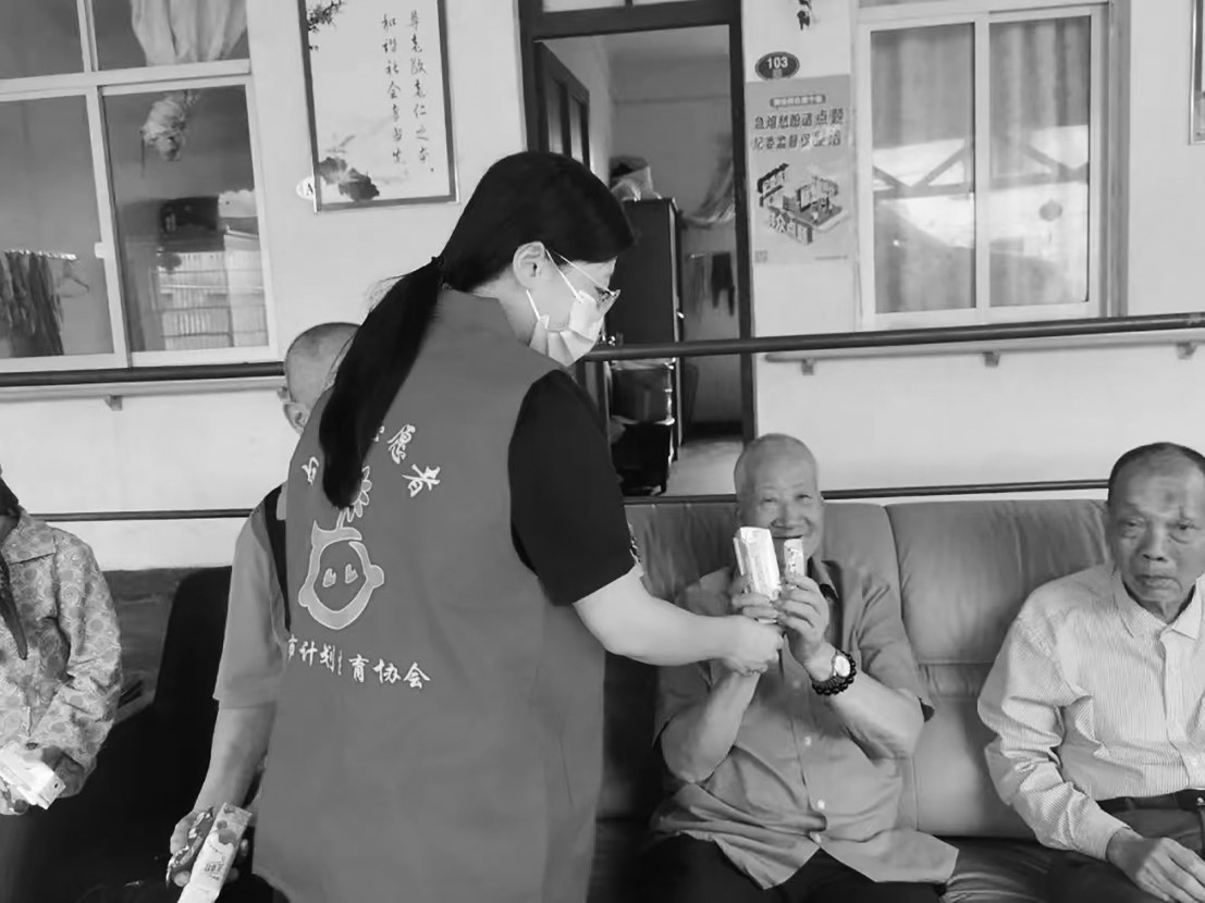新厝鎮(zhèn)計(jì)生協(xié)開展志愿服務(wù)活動